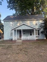 1120 Williams St in Collinsville, IL - Building Photo