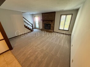 1906 Winding Ridge Rd in Winston-Salem, NC - Building Photo - Building Photo