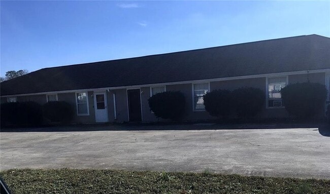 property at 124 Evergreen Trail SE