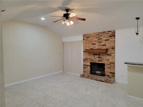 4011 Windswept Dr in College Station, TX - Building Photo - Building Photo