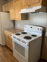 Charter Oak Drive in Flint, MI - Building Photo