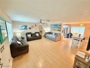 1730 Bikini Ct in Cape Coral, FL - Building Photo - Building Photo
