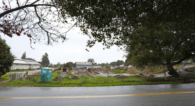 Aptos Village - Townhomes in Aptos, CA - Building Photo - Building Photo