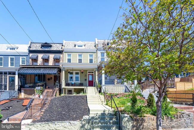 315 Upshur St NW in Washington, DC - Building Photo - Building Photo
