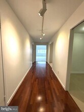 11500 Fairway Dr in Reston, VA - Building Photo - Building Photo