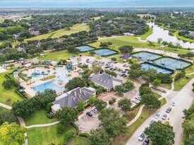 5902 Chatham Cove in Missouri City, TX - Building Photo