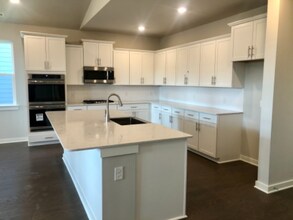 192 Picasso Cir in Hendersonville, TN - Building Photo - Building Photo