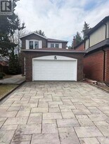 30 Marlow Crescent in Markham, ON - Building Photo
