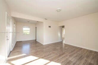 12247 NE 9th Ave in North Miami, FL - Building Photo - Building Photo