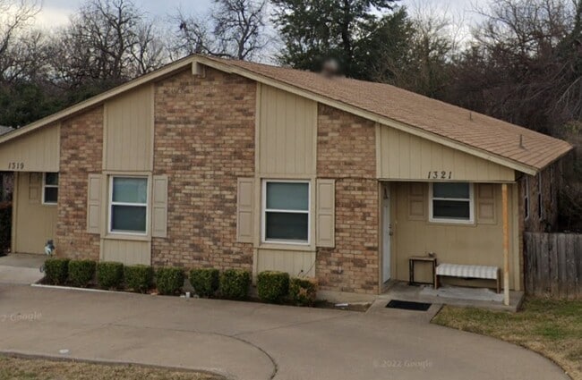 property at 1319 Quail Trl