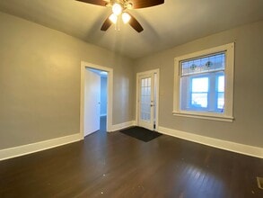 2240 White Oak Ave in Whiting, IN - Building Photo - Building Photo