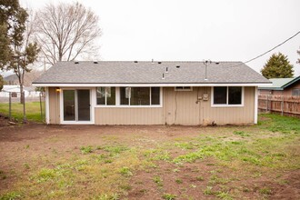 31679 Klamath St in Bonanza, OR - Building Photo - Building Photo