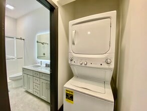 116 E Randolph Ave, Unit 204 in Enid, OK - Building Photo - Building Photo