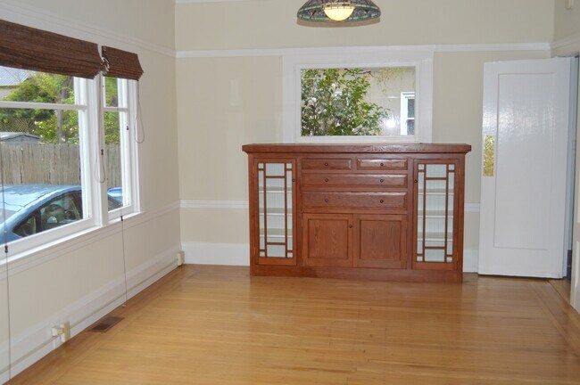 2600 Ashby Ave in Berkeley, CA - Building Photo - Building Photo