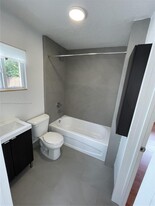 1525 SW 9th St in Miami, FL - Building Photo - Building Photo