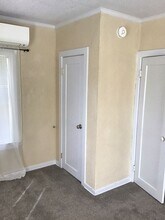 101 W Main St in Talent, OR - Building Photo - Building Photo