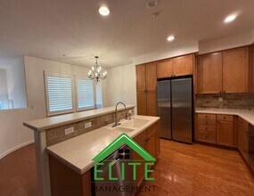 3122 St Florian Way in San Jose, CA - Building Photo - Building Photo