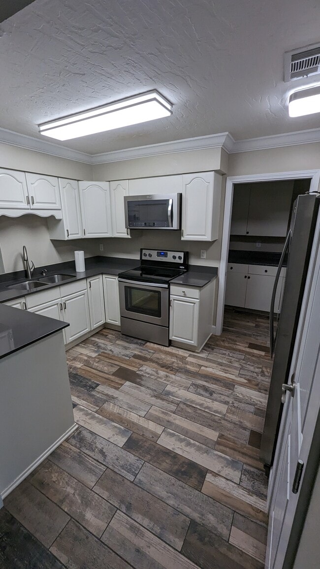 69 Kelly Way in Valparaiso, FL - Building Photo - Building Photo