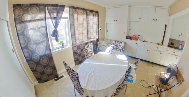 905 Bertrand St in Manhattan, KS - Building Photo - Building Photo