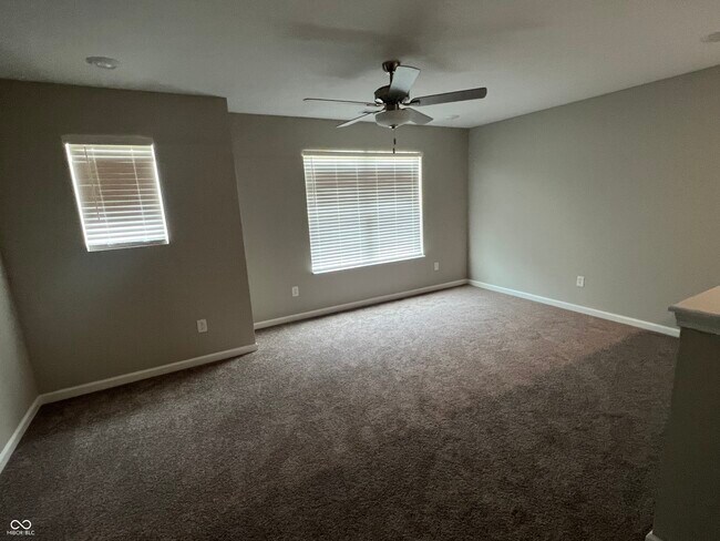 1014 Sagittarius Ave in Franklin, IN - Building Photo - Building Photo