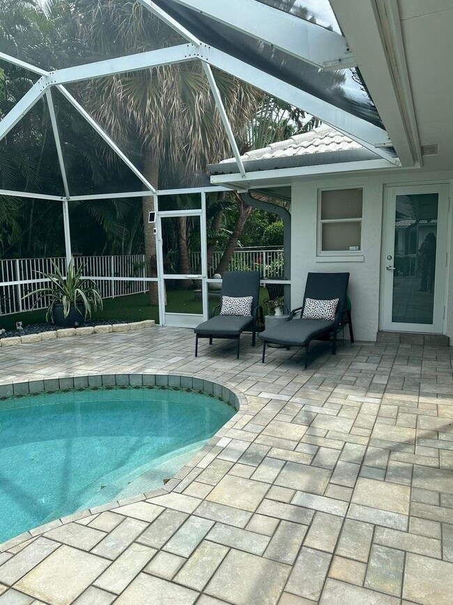 1080 Walnut Terrace in Boca Raton, FL - Building Photo - Building Photo