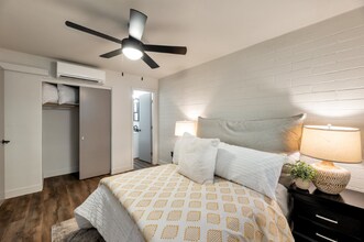 301 W Ray Rd in Chandler, AZ - Foto de edificio - Building Photo