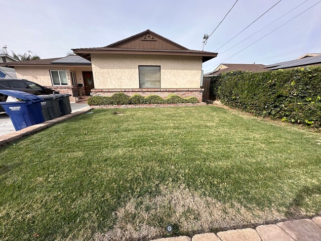 6036 Winfield Ave in La Mesa, CA - Building Photo - Building Photo