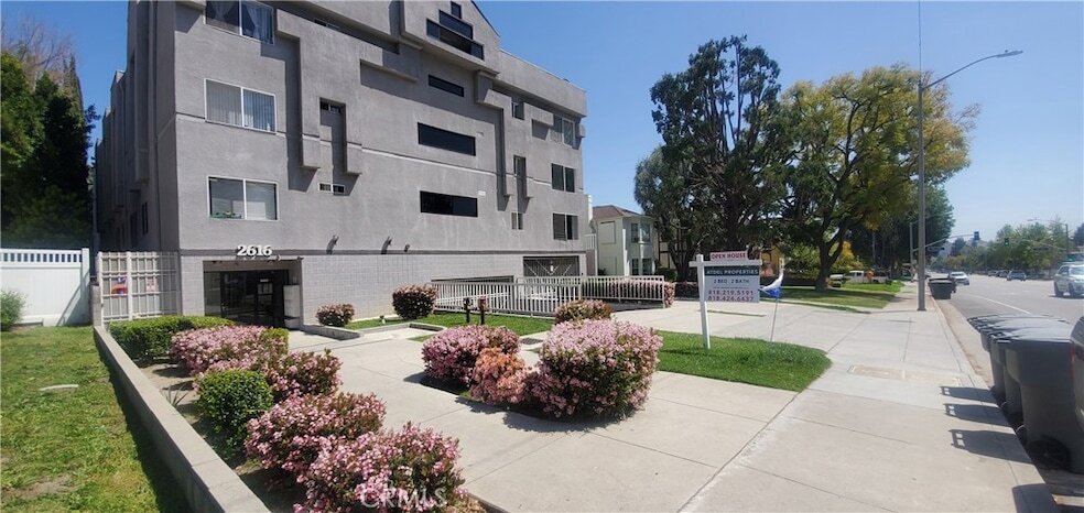 2616 Canada Blvd, Unit 308 in Glendale, CA - Foto de edificio