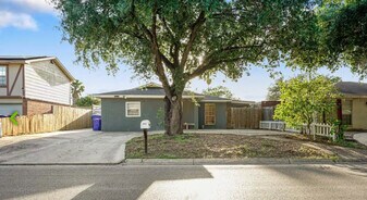 2721 N 26th St in McAllen, TX - Building Photo