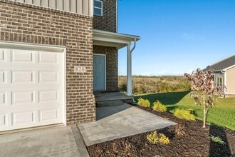 824 Copley Pointe Dr in Richmond, KY - Building Photo - Building Photo