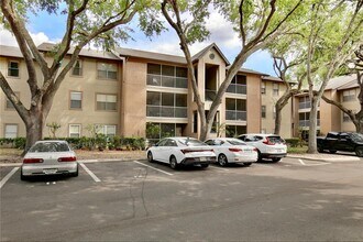 956 Salt Pond Pl in Altamonte Springs, FL - Building Photo - Building Photo