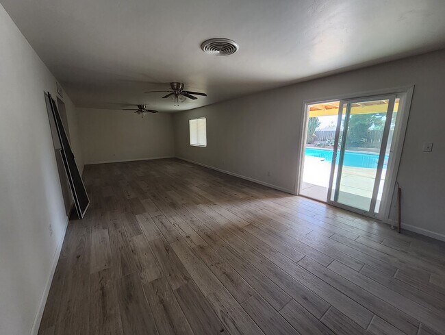 2801 El Berrendo Ave, Unit 1 in Bakersfield, CA - Building Photo - Building Photo