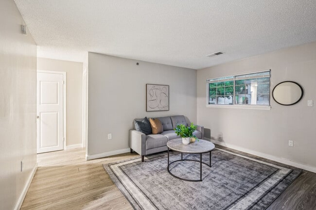 property at 2705 Kenridge Pkwy