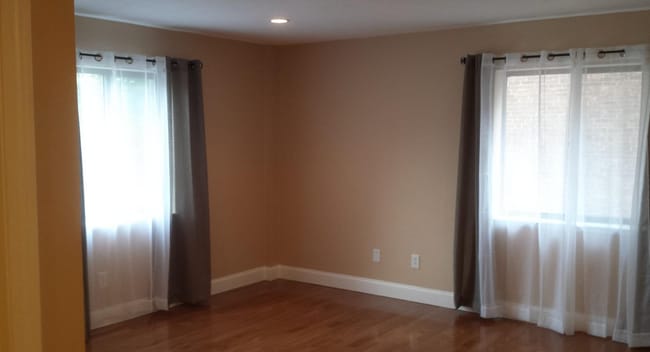 property at 276 Chestnut Hill Ave