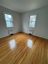 263 Hoover Rd in Yonkers, NY - Building Photo - Building Photo