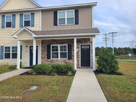100 Justice Farm Dr in Sneads Ferry, NC - Building Photo