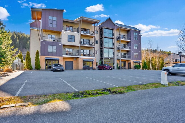 property at 834 Mc Kinley Ave W