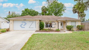 1404 Edgewater Rd in Daytona Beach, FL - Building Photo