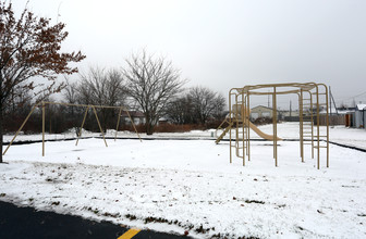 Lincoln Crossings Apartments in Medina, OH - Building Photo - Building Photo