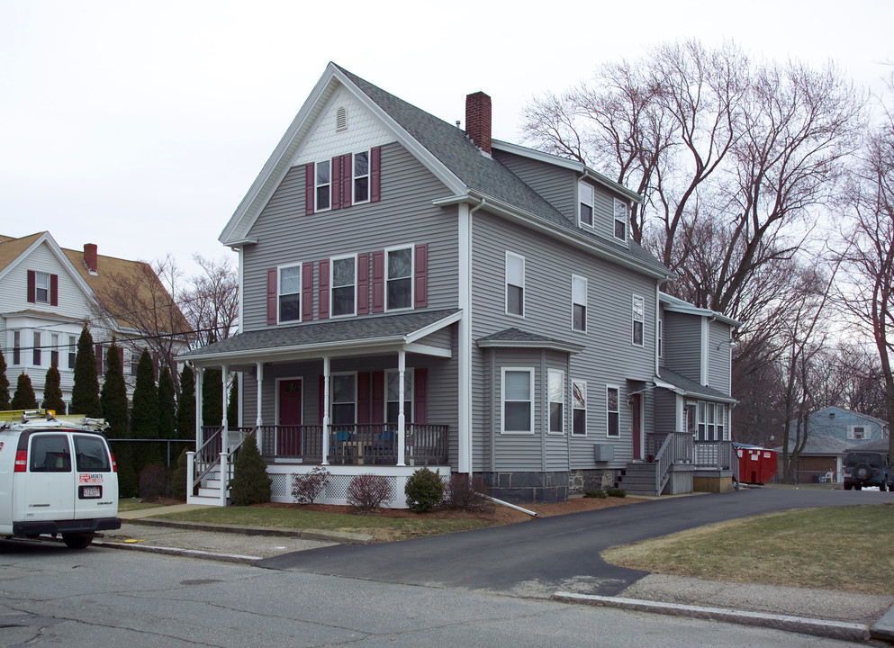 59 Cedar St in Taunton, MA - Building Photo