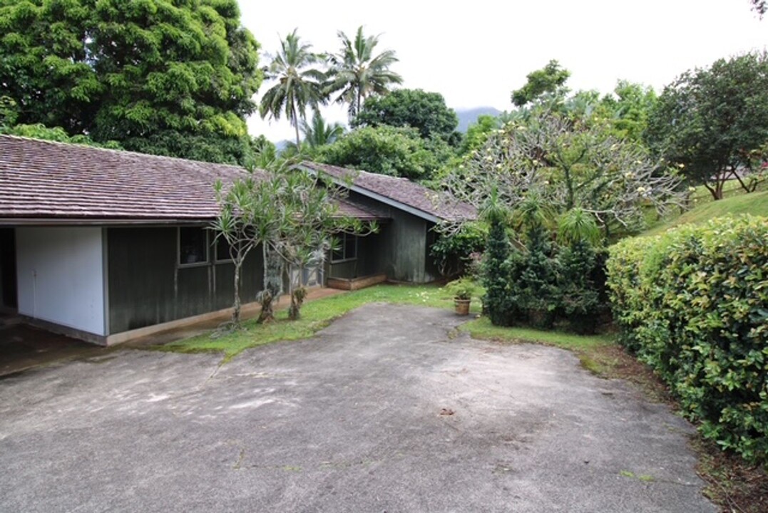 1306 Lopaka Pl in Kailua, HI - Building Photo