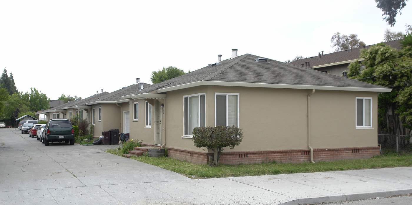 361 Willow Ave in Hayward, CA - Building Photo