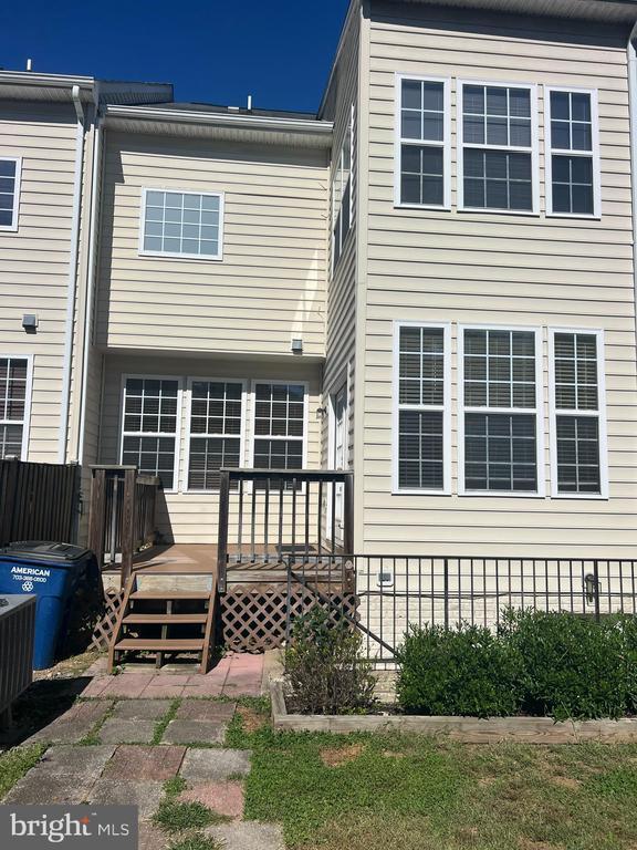 property at 403 Yorkshire Ridge Ct
