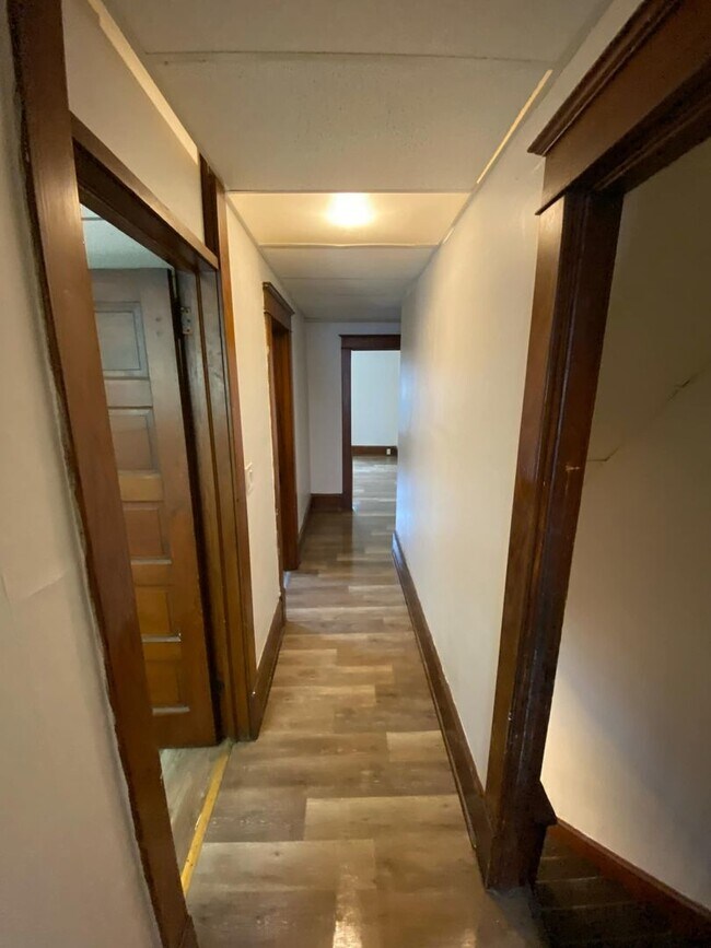 1014 Buffalo St-Unit -e48c3c8c-be79-11ef-87c2-06d64c3d8bfe in Olean, NY - Foto de edificio - Building Photo