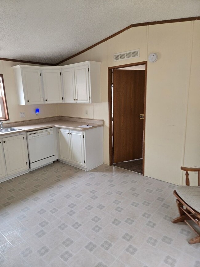 1848 Canary Ave in Billings, MT - Building Photo - Building Photo