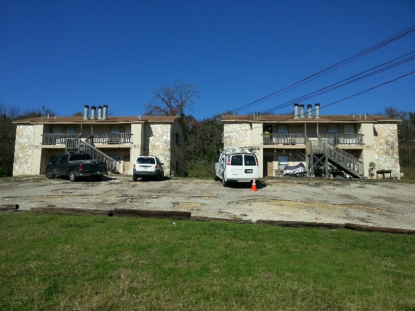 707 Bracewood Cir in San Marcos, TX - Building Photo