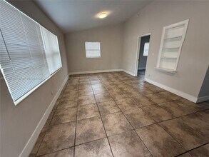 209 SW 14th St in Dania Beach, FL - Building Photo - Building Photo