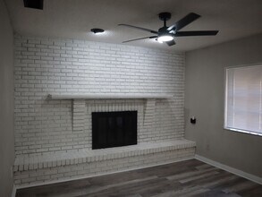 1488 Elkcam Blvd in Deltona, FL - Building Photo - Building Photo