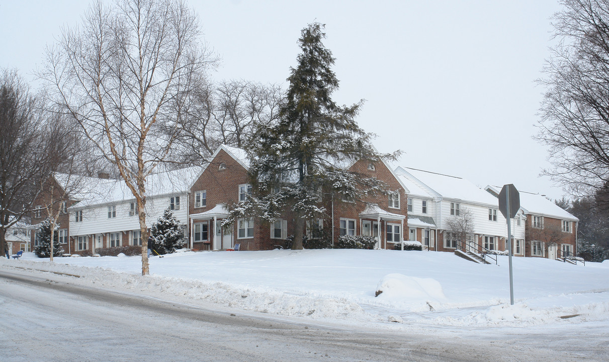 201-223 Mccormick Ave in State College, PA - Building Photo