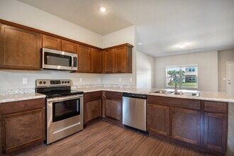1751 Eveningshade Ln in Centerton, AR - Foto de edificio - Building Photo